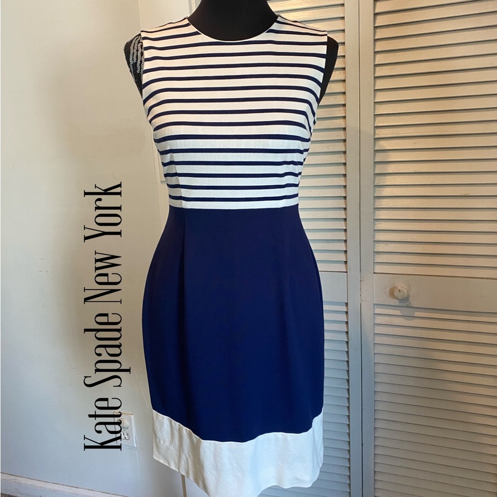 KATE SPADE Navy and White Striped Dress w/ Solid Skirt. Exposed Zipper in Back!🌷